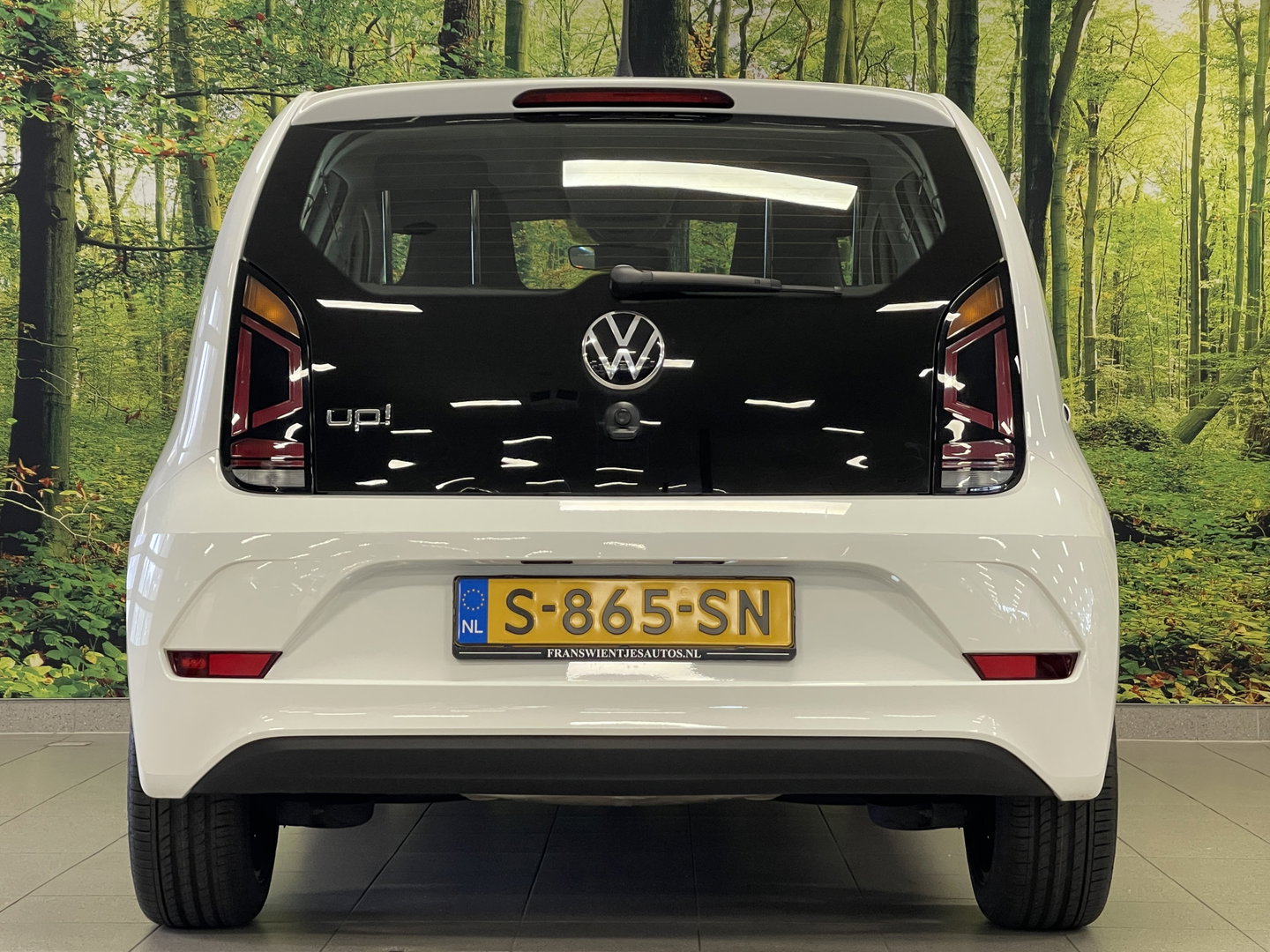 Volkswagen up! 1.0 | Bluetooth | Airconditioning | Led dagrijverlichting | Isofix | Elektrische Ramen |