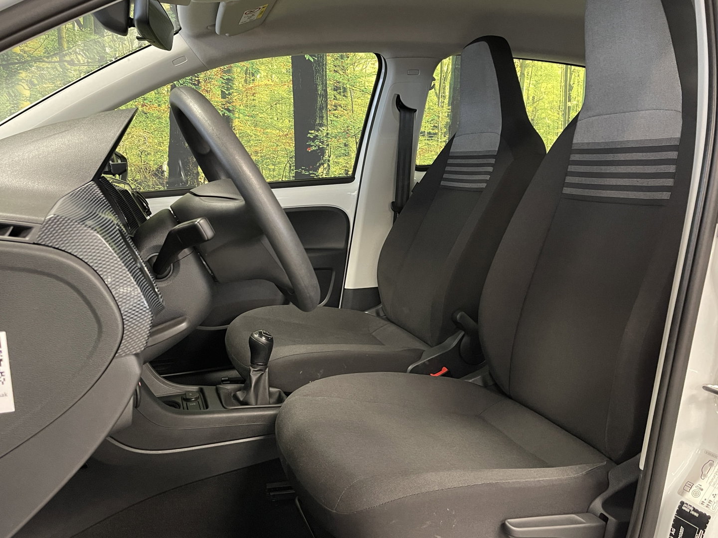 Volkswagen up! 1.0 | Bluetooth | Airconditioning | Led dagrijverlichting | Isofix | Elektrische Ramen |