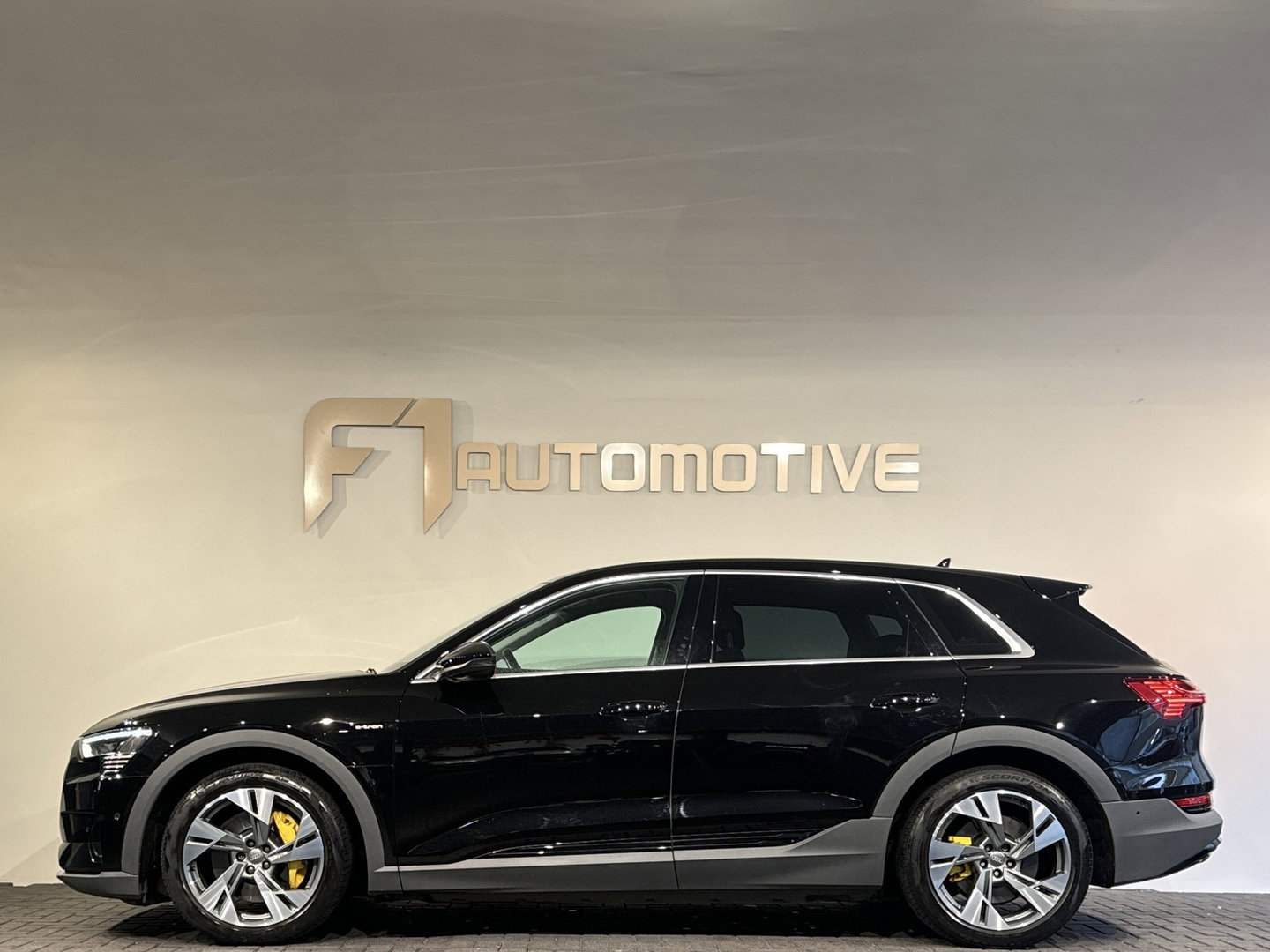 Audi e-tron 55 quattro S edition 95 kWh 96,2%|Trekhaak|Luchtvering|Lane Assist
