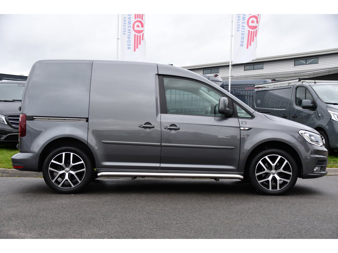 Volkswagen Caddy 2.0 TDI L1H1 BMT Highline Adaptieve Cruise, Carplay, LED, Clima, Stoelverwarming, 150pk, Automaat, Leder, Uniek!