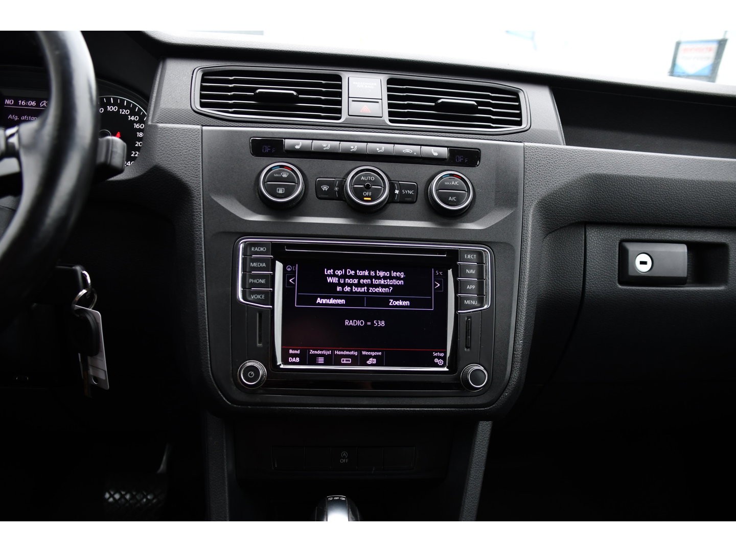 Volkswagen Caddy 2.0 TDI L1H1 BMT Highline Adaptieve Cruise, Carplay, LED, Clima, Stoelverwarming, 150pk, Automaat, Leder, Uniek!