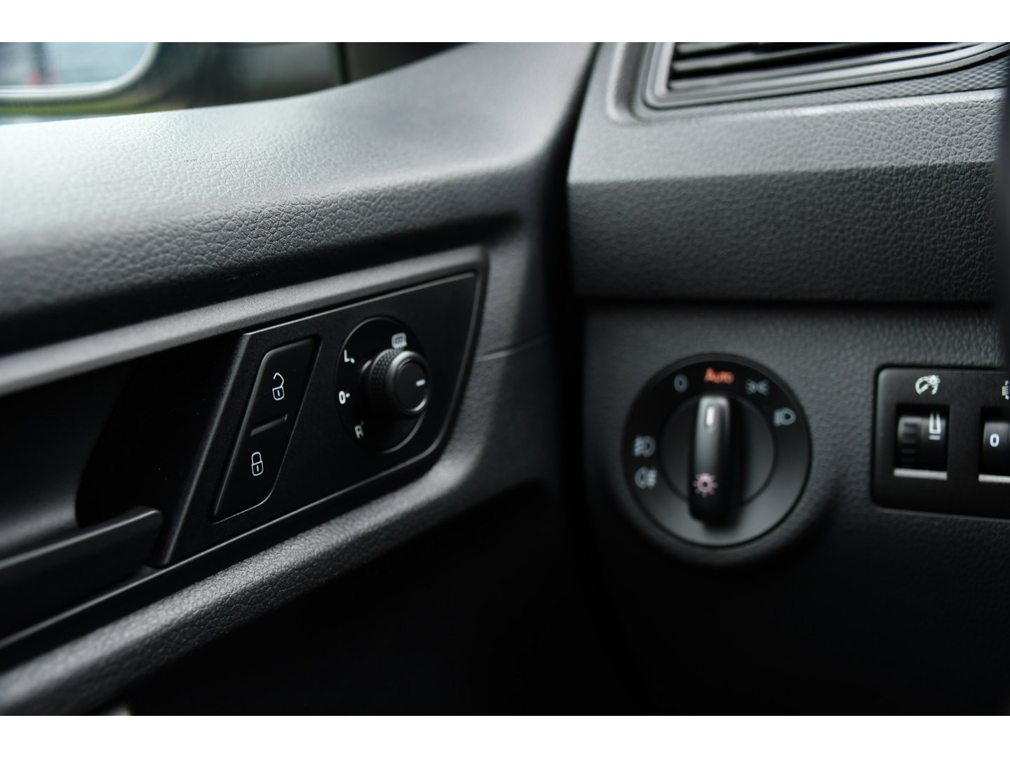 Volkswagen Caddy 2.0 TDI L1H1 BMT Highline Adaptieve Cruise, Carplay, LED, Clima, Stoelverwarming, 150pk, Automaat, Leder, Uniek!