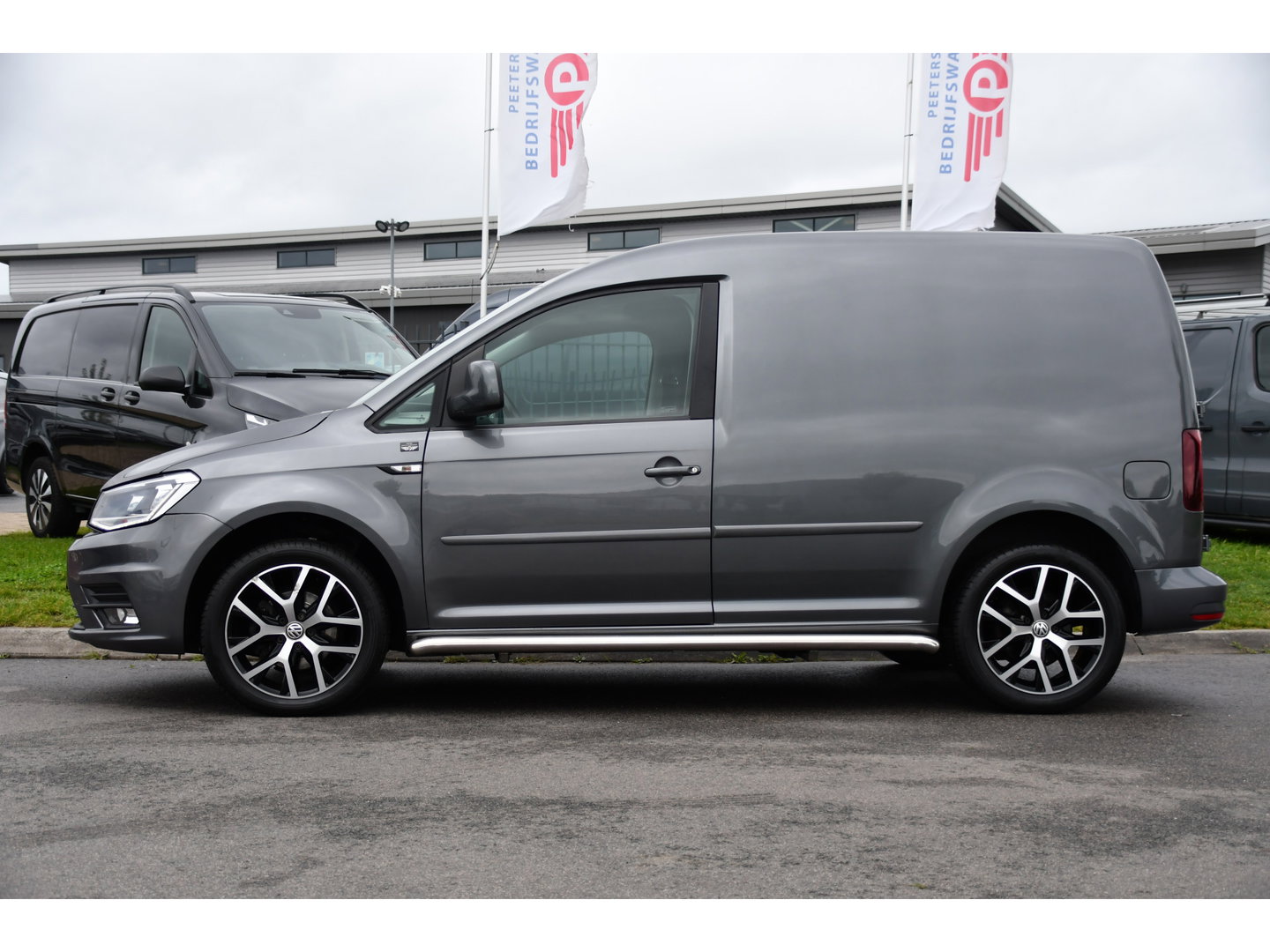 Volkswagen Caddy 2.0 TDI L1H1 BMT Highline Adaptieve Cruise, Carplay, LED, Clima, Stoelverwarming, 150pk, Automaat, Leder, Uniek!