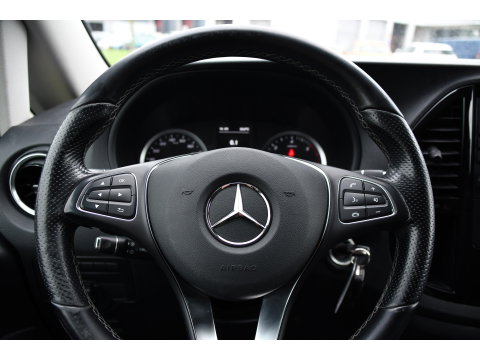 Mercedes-Benz Vito 116 CDI L2 PB Edition Camera, Cruise, Carplay, LED, 164pk, Automaat, Leder, Multimedia, Sensoren, Clima, Trekhaak, Uniek!
