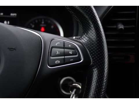 Mercedes-Benz Vito 116 CDI L2 PB Edition Camera, Cruise, Carplay, LED, 164pk, Automaat, Leder, Multimedia, Sensoren, Clima, Trekhaak, Uniek!