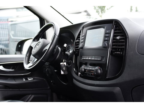 Mercedes-Benz Vito 116 CDI L2 PB Edition Camera, Cruise, Carplay, LED, 164pk, Automaat, Leder, Multimedia, Sensoren, Clima, Trekhaak, Uniek!