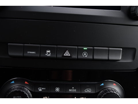 Mercedes-Benz Vito 116 CDI L2 PB Edition Camera, Cruise, Carplay, LED, 164pk, Automaat, Leder, Multimedia, Sensoren, Clima, Trekhaak, Uniek!