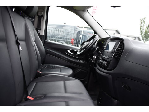 Mercedes-Benz Vito 116 CDI L2 PB Edition Camera, Cruise, Carplay, LED, 164pk, Automaat, Leder, Multimedia, Sensoren, Clima, Trekhaak, Uniek!