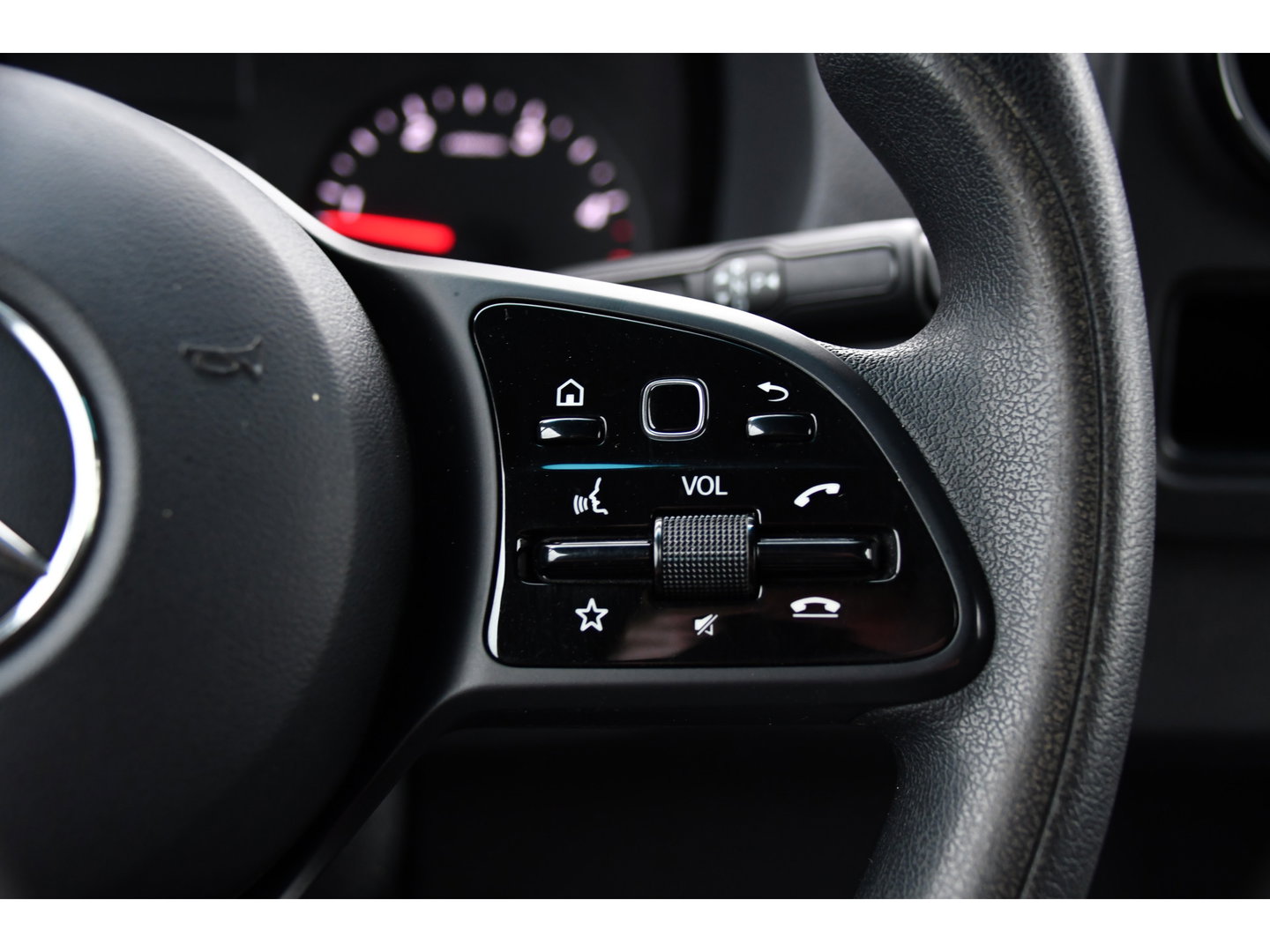 Mercedes-Benz Sprinter 314 2.2 CDI L2H2 RWD Black Edition Camera, Carplay, Sensoren, 143pk, Automaat, Trekhaak, 7'' Mbux, Uniek!