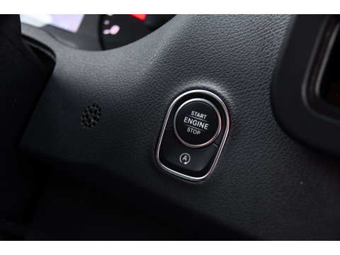 Mercedes-Benz Sprinter 314 2.2 CDI L2H2 RWD Black Edition Camera, Carplay, Sensoren, 143pk, Automaat, Trekhaak, 7'' Mbux, Uniek!