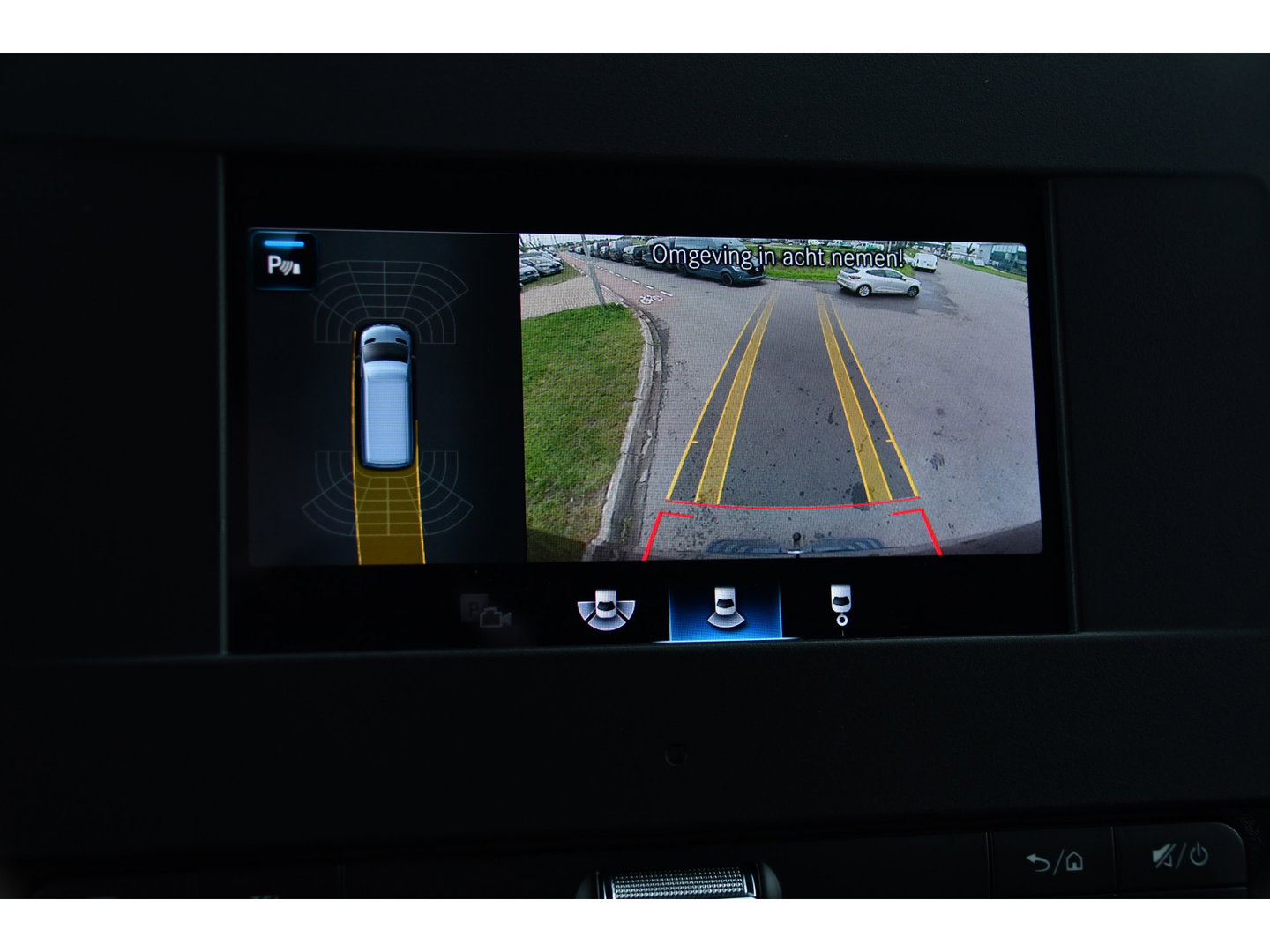 Mercedes-Benz Sprinter 314 2.2 CDI L2H2 RWD Black Edition Camera, Carplay, Sensoren, 143pk, Automaat, Trekhaak, 7'' Mbux, Uniek!