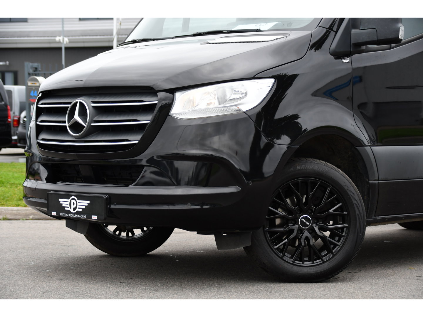 Mercedes-Benz Sprinter 314 2.2 CDI L2H2 RWD Black Edition Camera, Carplay, Sensoren, 143pk, Automaat, Trekhaak, 7'' Mbux, Uniek!