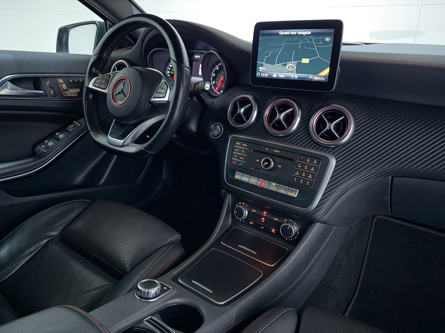 Mercedes-Benz A-Klasse AMG Pano Leer Memory Camera Cruise NAP