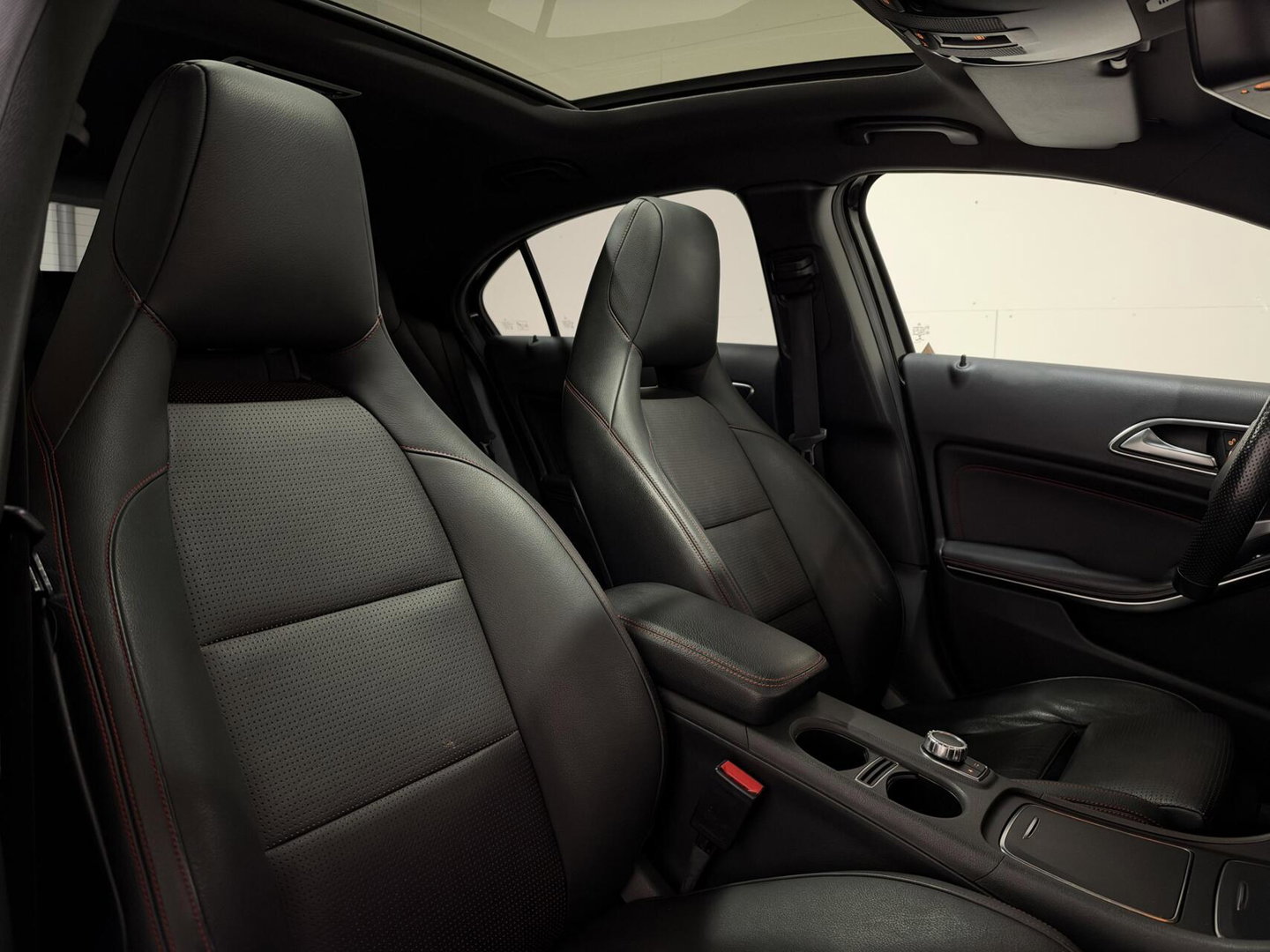 Mercedes-Benz A-Klasse AMG Pano Leer Memory Camera Cruise NAP