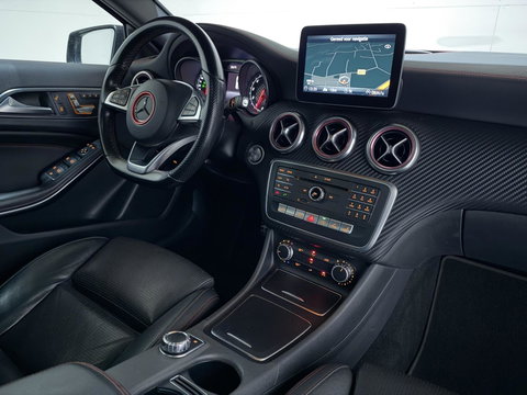 Mercedes-Benz A-Klasse AMG Pano Leer Memory Camera Cruise NAP