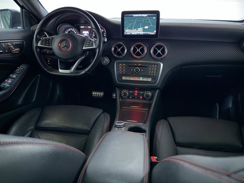 Mercedes-Benz A-Klasse AMG Pano Leer Memory Camera Cruise NAP