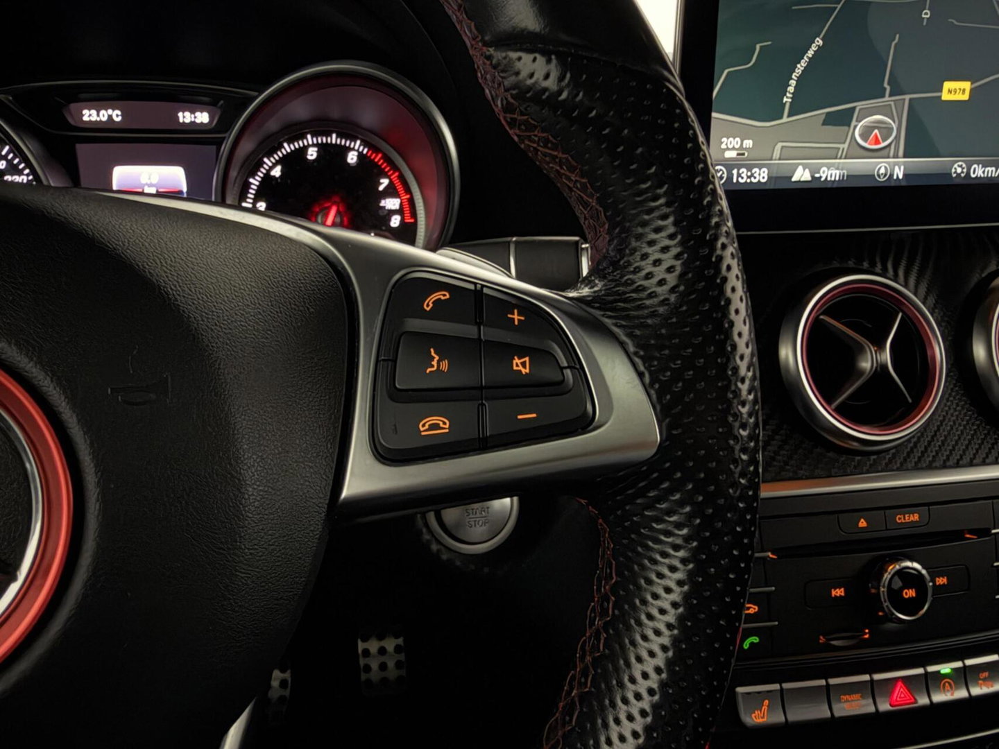 Mercedes-Benz A-Klasse AMG Pano Leer Memory Camera Cruise NAP