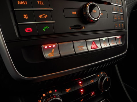 Mercedes-Benz A-Klasse AMG Pano Leer Memory Camera Cruise NAP