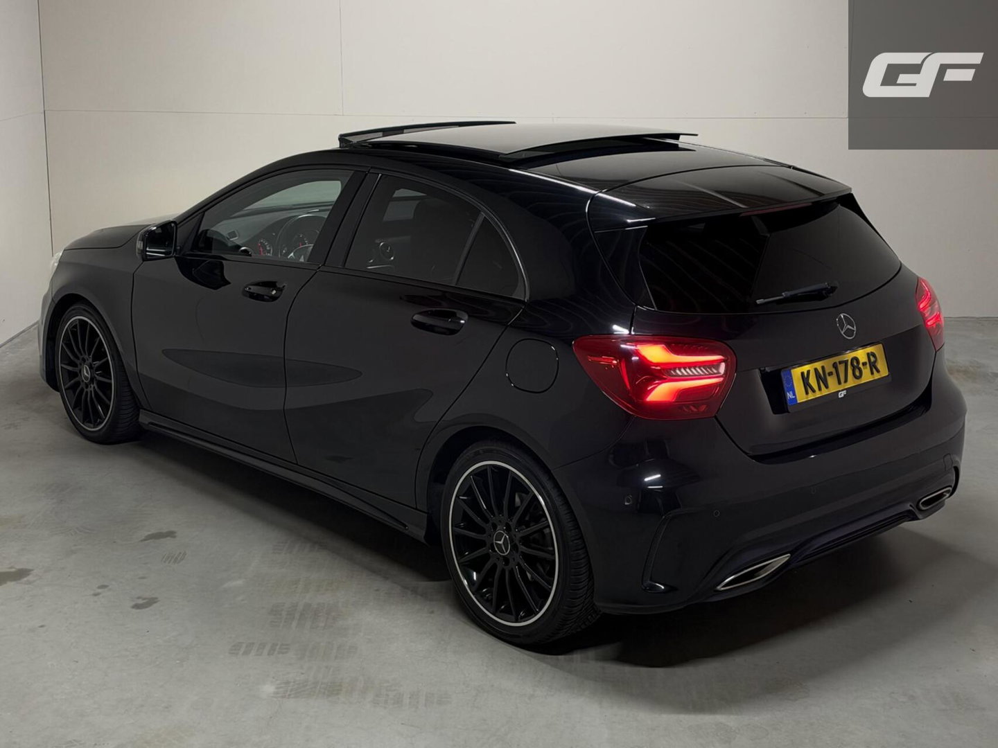 Mercedes-Benz A-Klasse AMG Pano Leer Memory Camera Cruise NAP