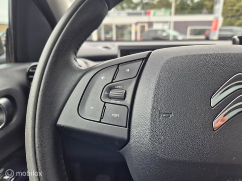 Citroën C4 Cactus 1.2 PureTech Shine, Automaat, Nieuwe DRiem