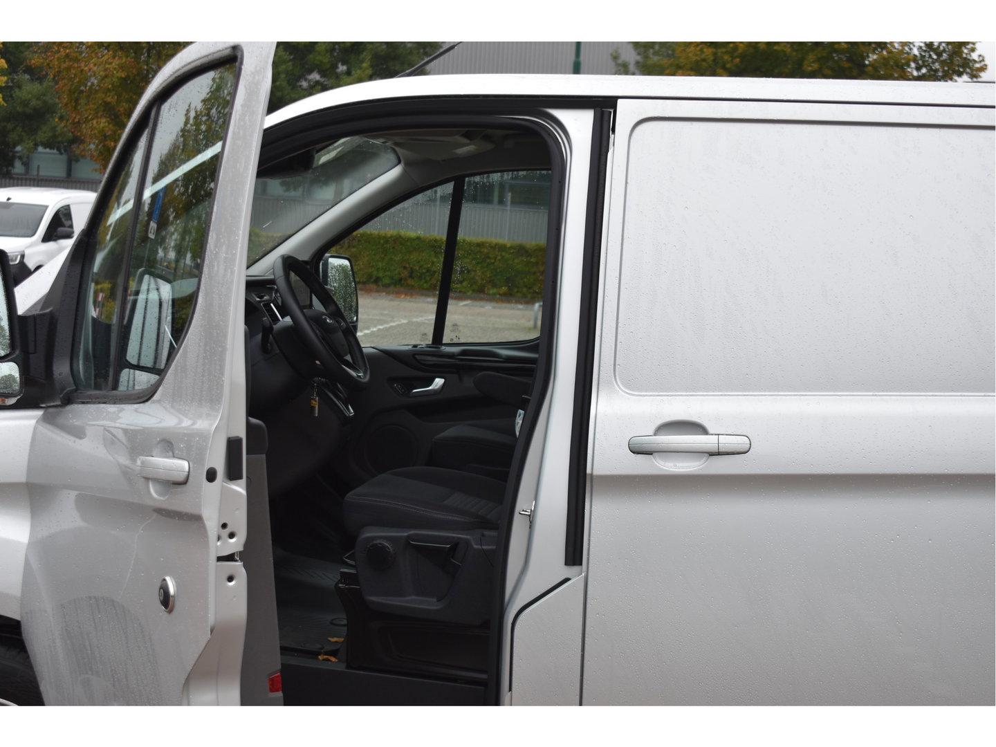Ford Transit Custom 280 2.0 TDCI L1H1 Limited 2x schuifdeur 130 pk | NL-Auto | Camera | Carplay | Stoelverwarming | DAB | PDC | NAP