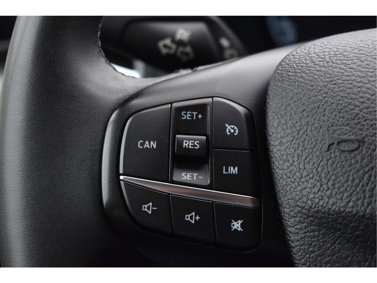 Ford Transit Custom 280 2.0 TDCI L1H1 Limited 2x schuifdeur 130 pk | NL-Auto | Camera | Carplay | Stoelverwarming | DAB | PDC | NAP