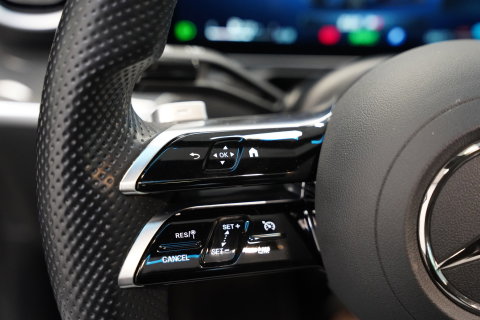 Mercedes-Benz C-Klasse 200 Launch Edition AMG Line Panoramadak Advance Sound Trekhaak Sfeerverlichting Trekhaak NAP!