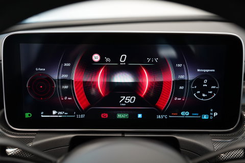 Mercedes-Benz C-Klasse 200 Launch Edition AMG Line Panoramadak Advance Sound Trekhaak Sfeerverlichting Trekhaak NAP!