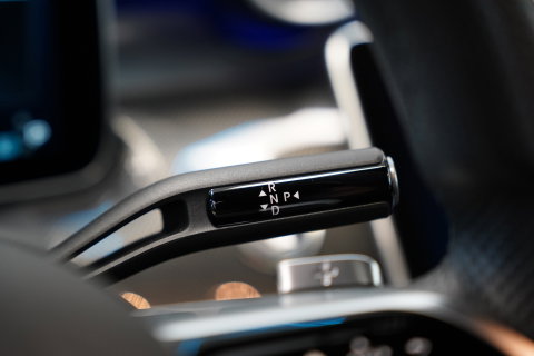 Mercedes-Benz C-Klasse 200 Launch Edition AMG Line Panoramadak Advance Sound Trekhaak Sfeerverlichting Trekhaak NAP!