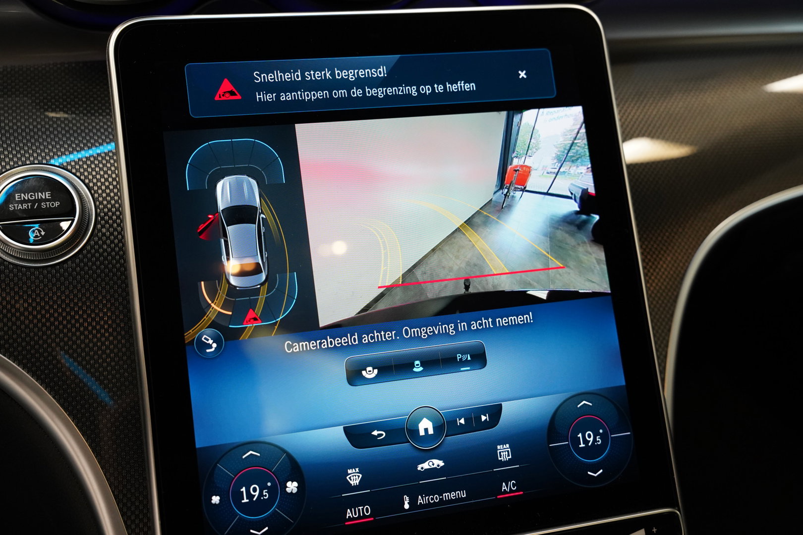Mercedes-Benz C-Klasse 200 Launch Edition AMG Line Panoramadak Advance Sound Trekhaak Sfeerverlichting Trekhaak NAP!