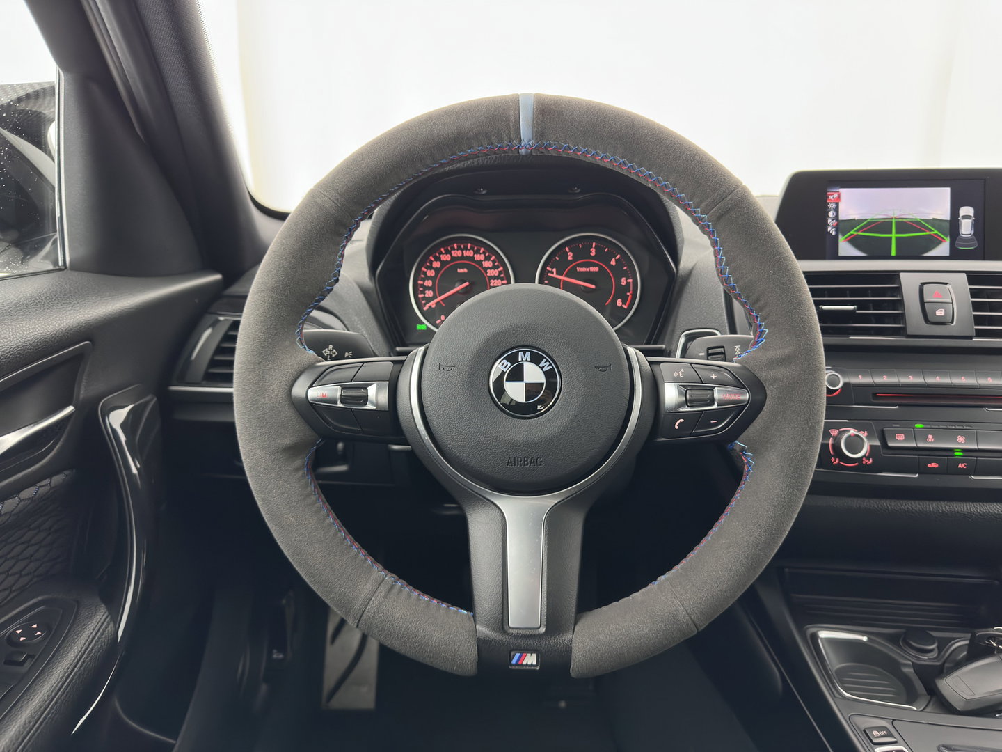 BMW 1-serie 116d High Executive M-Sportpack Aut. *XENON | HEATED-SPORTSEATS | NAVI-FULLMAP | CAMERA | PRIVACY-GLASS | AIRCO | PDC | CRUISE | 18''ALU*