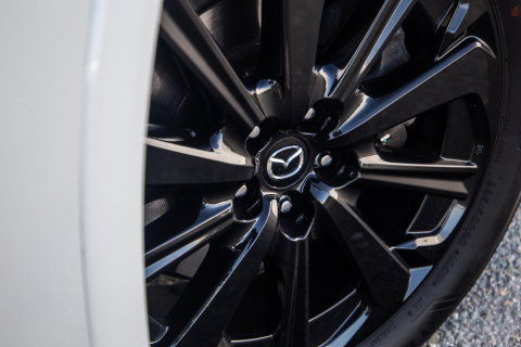 Mazda CX-60 2.5 e-SkyActiv PHEV Homura Plus PANORAMA DAK / CAMERA / CARPLAY / DEALER AUTO / STOELKOELING + VERWARMING