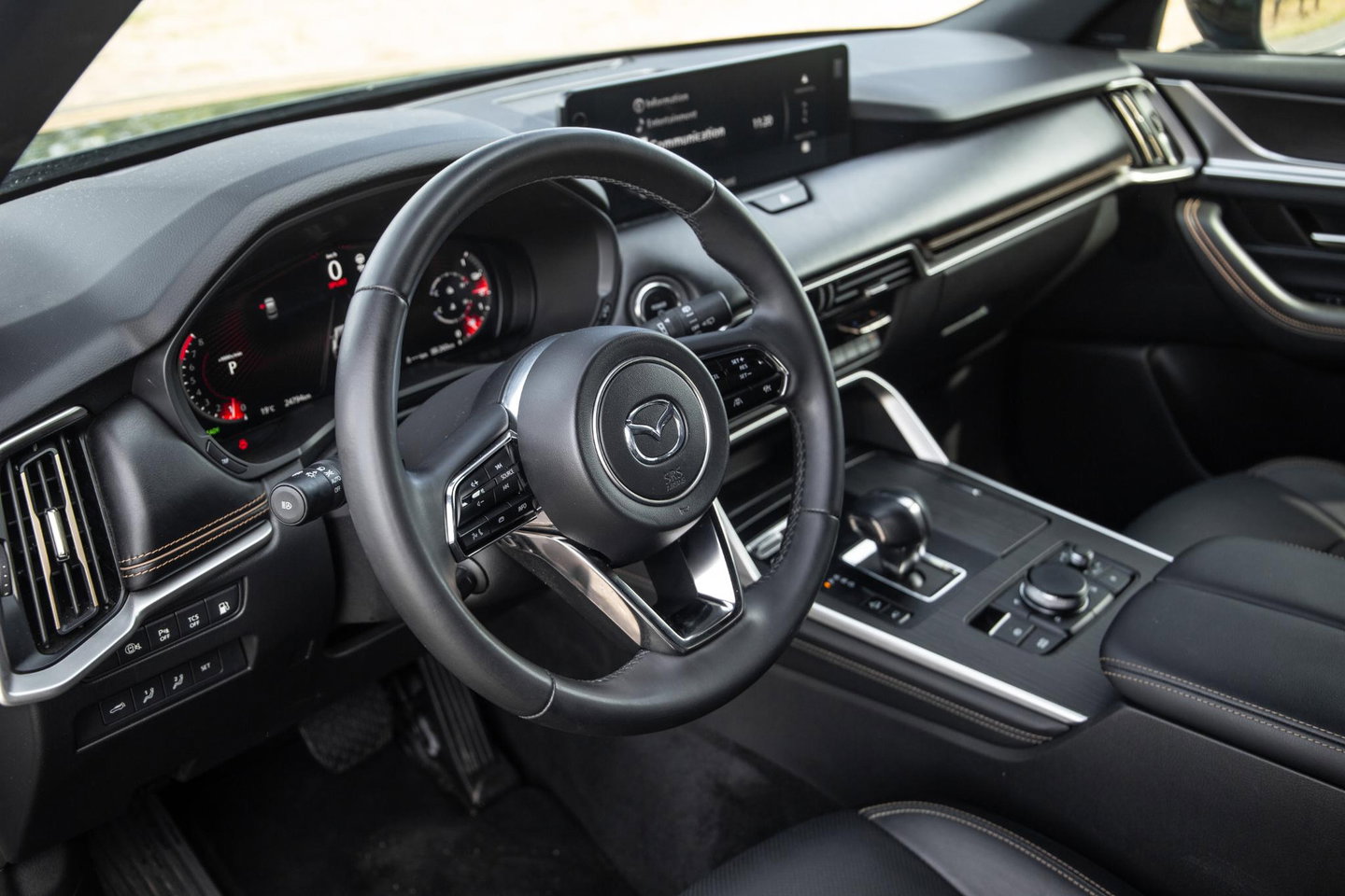 Mazda CX-60 2.5 e-SkyActiv PHEV Homura Plus PANORAMA DAK / CAMERA / CARPLAY / DEALER AUTO / STOELKOELING + VERWARMING