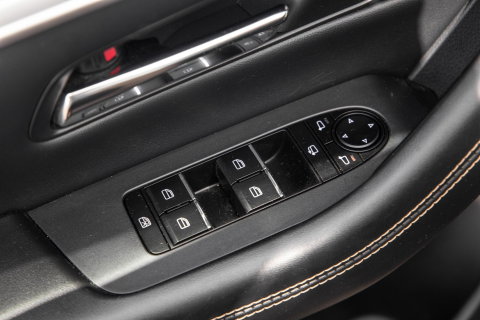 Mazda CX-60 2.5 e-SkyActiv PHEV Homura Plus PANORAMA DAK / CAMERA / CARPLAY / DEALER AUTO / STOELKOELING + VERWARMING