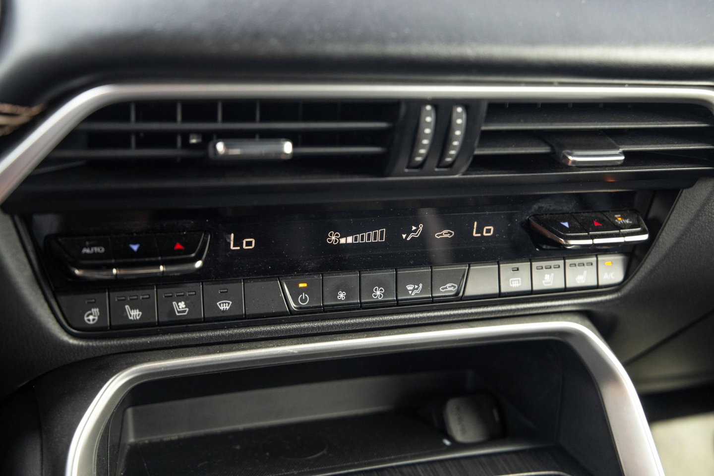 Mazda CX-60 2.5 e-SkyActiv PHEV Homura Plus PANORAMA DAK / CAMERA / CARPLAY / DEALER AUTO / STOELKOELING + VERWARMING