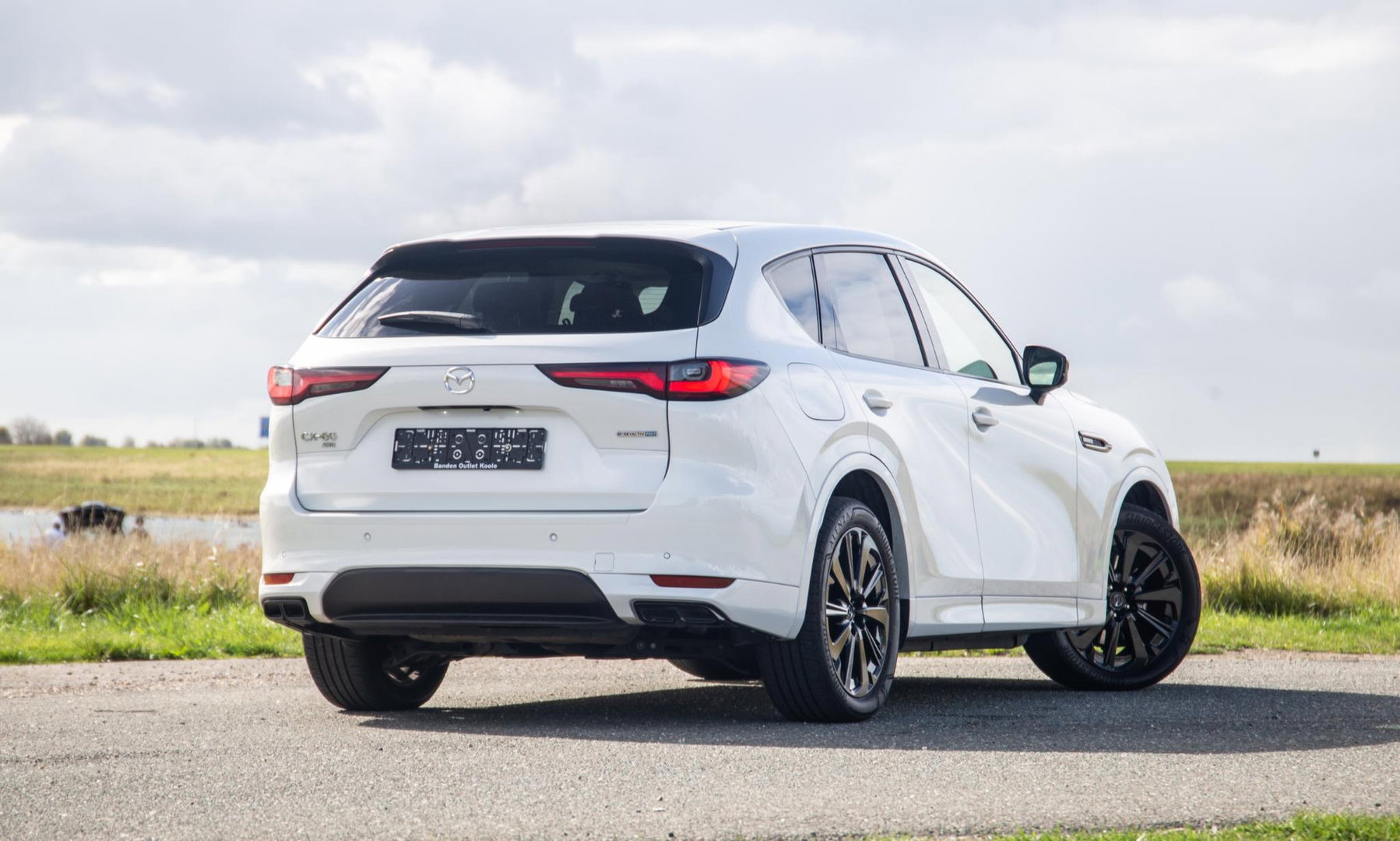 Mazda CX-60 2.5 e-SkyActiv PHEV Homura Plus PANORAMA DAK / CAMERA / CARPLAY / DEALER AUTO / STOELKOELING + VERWARMING