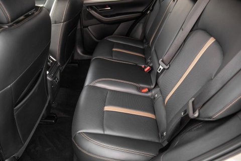Mazda CX-60 2.5 e-SkyActiv PHEV Homura CAMERA / STOELVERWARMING + KOELING / CARPLAY / ADAPTIVE CRUISE