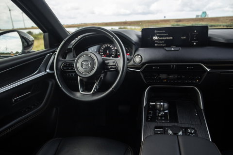 Mazda CX-60 2.5 e-SkyActiv PHEV Homura CAMERA / STOELVERWARMING + KOELING / CARPLAY / ADAPTIVE CRUISE