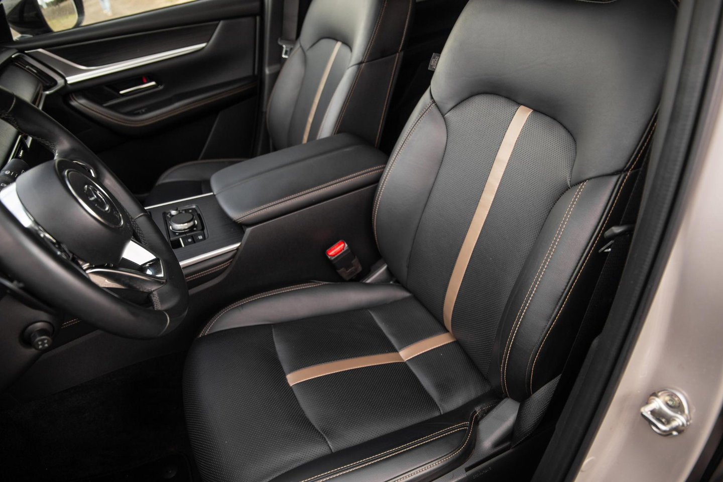Mazda CX-60 2.5 e-SkyActiv PHEV Homura CAMERA / STOELVERWARMING + KOELING / CARPLAY / ADAPTIVE CRUISE