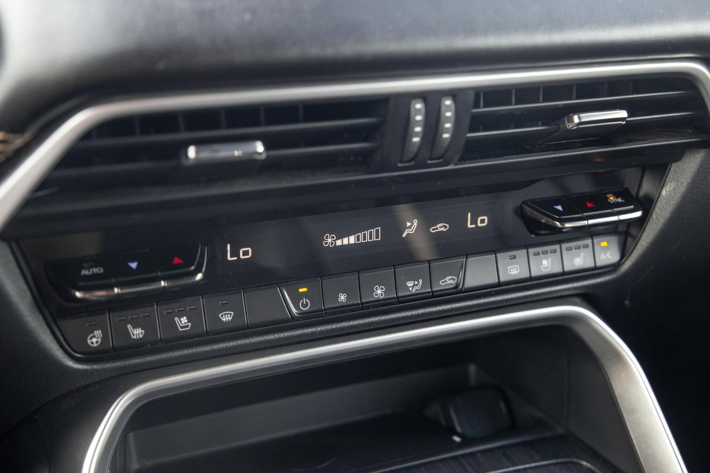 Mazda CX-60 2.5 e-SkyActiv PHEV Homura CAMERA / STOELVERWARMING + KOELING / CARPLAY / ADAPTIVE CRUISE
