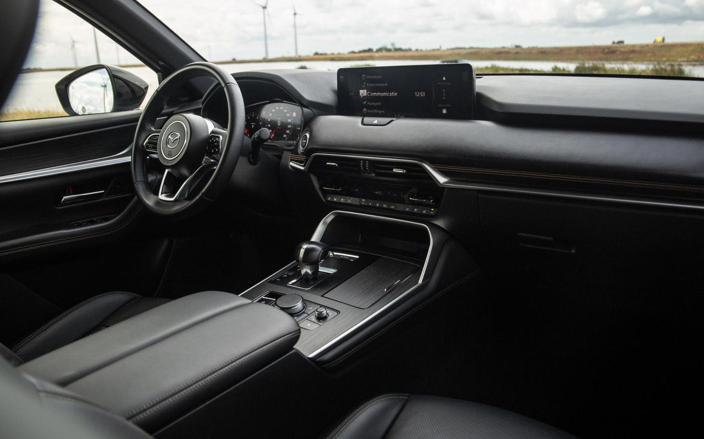 Mazda CX-60 2.5 e-SkyActiv PHEV Homura CAMERA / STOELVERWARMING + KOELING / CARPLAY / ADAPTIVE CRUISE