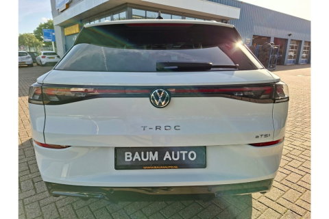 Volkswagen T-Roc 1.5 ETSI R-LINE FIRST AUTOMAAT NAVI LMV PDC-CAMERA WINTERPACK