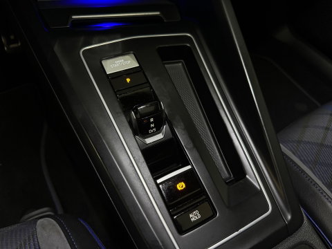 Volkswagen Golf 2.0 TSI R 4Motion Pano|Harman Kardon|Camera|Keyless