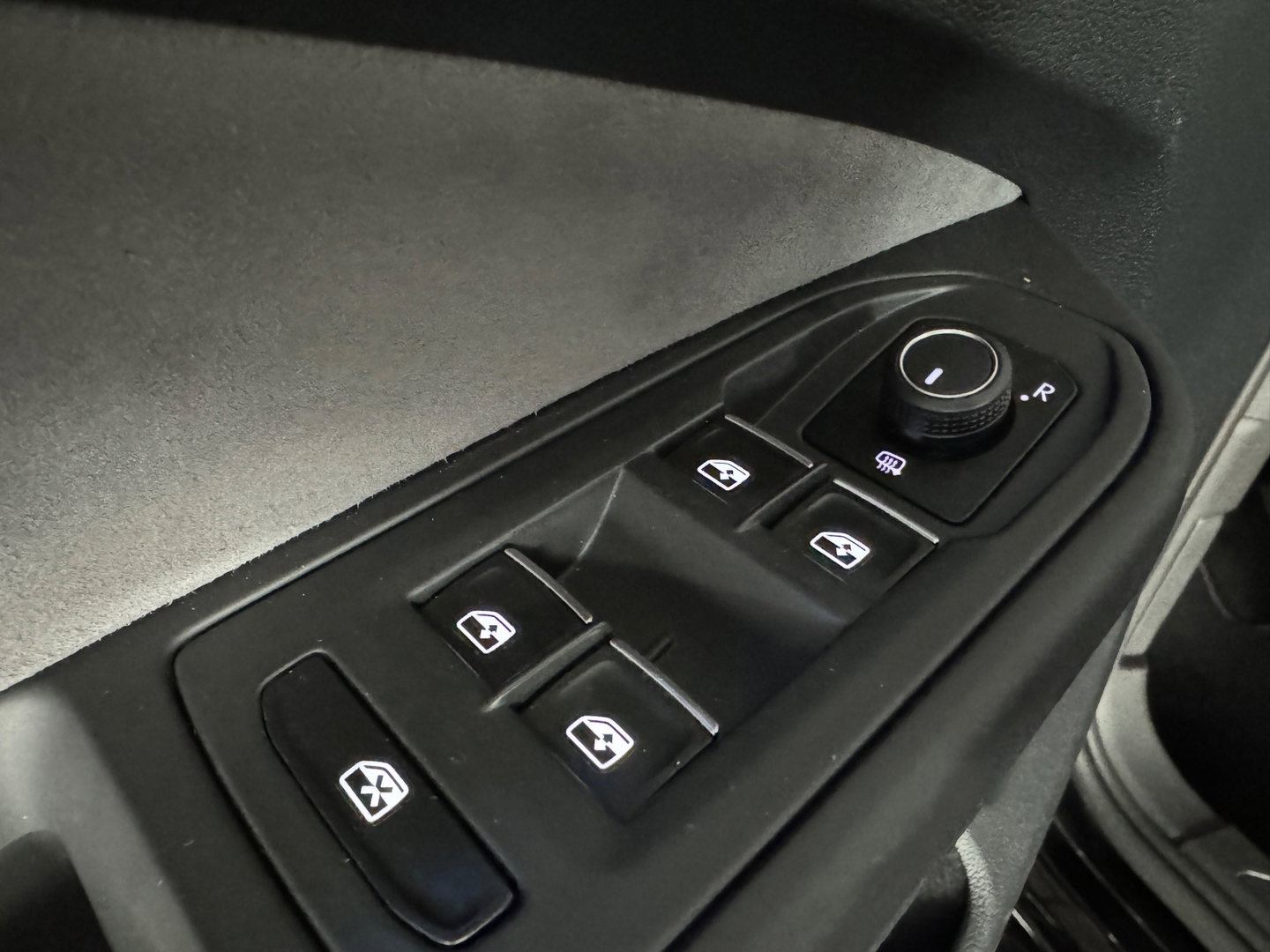 Volkswagen Golf 2.0 TSI R 4Motion Pano|Harman Kardon|Camera|Keyless