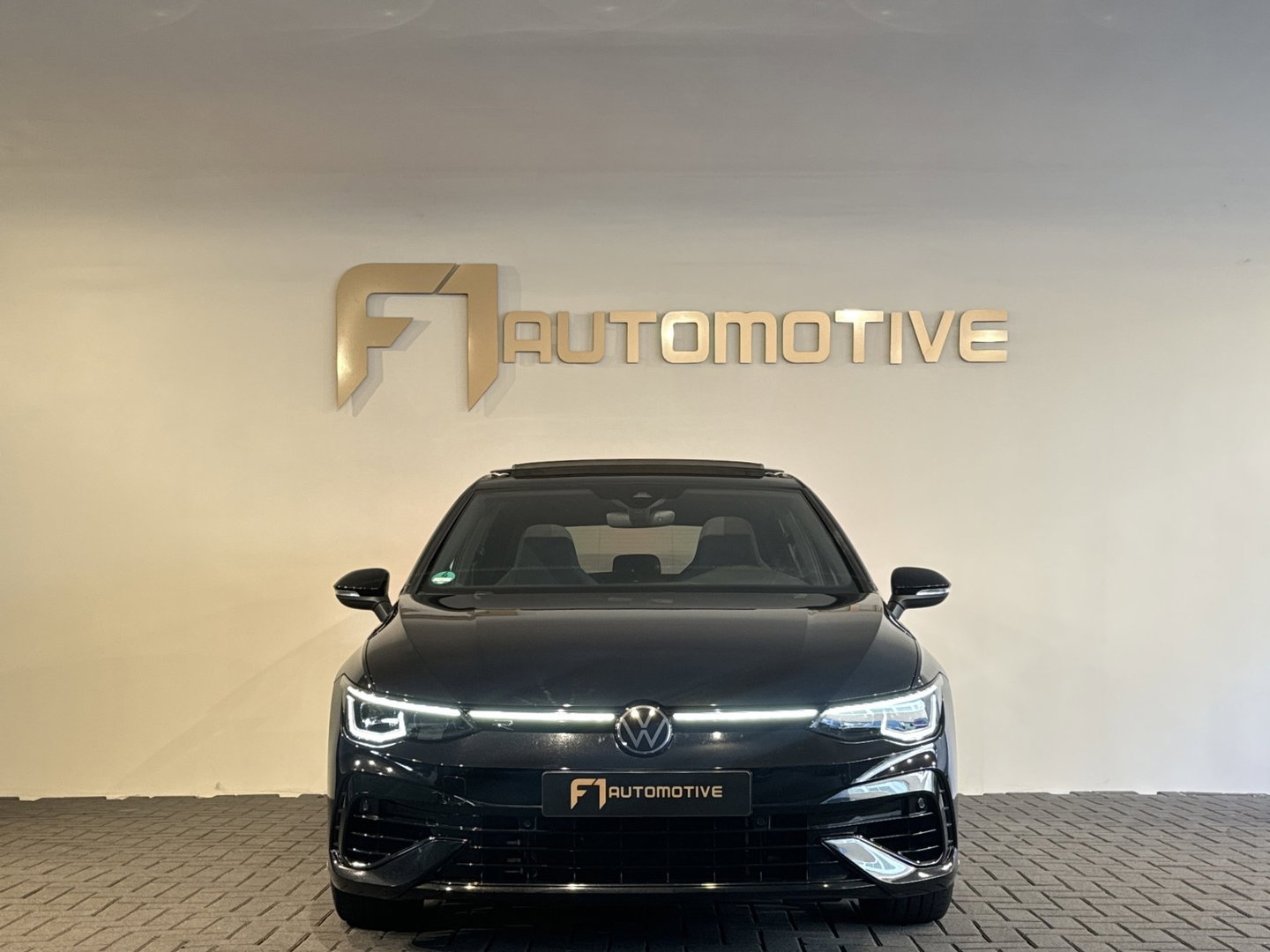 Volkswagen Golf 2.0 TSI R 4Motion Pano|Harman Kardon|Camera|Keyless