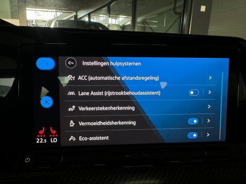 Volkswagen Golf 2.0 TSI R 4Motion Pano|Harman Kardon|Camera|Keyless