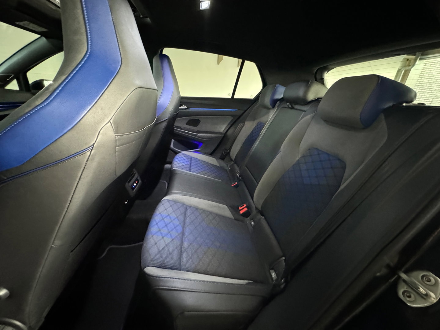 Volkswagen Golf 2.0 TSI R 4Motion Pano|Harman Kardon|Camera|Keyless