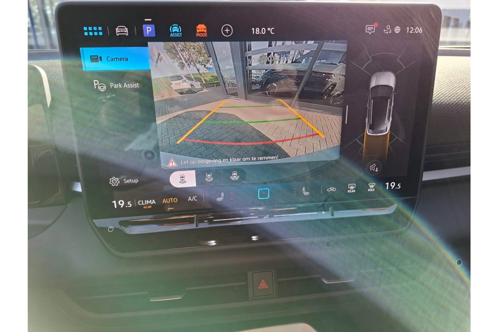 Volkswagen T-Roc 1.5 ETSI R-LINE FIRST AUTOMAAT NAVI LMV PDC-CAMERA WINTERPACK