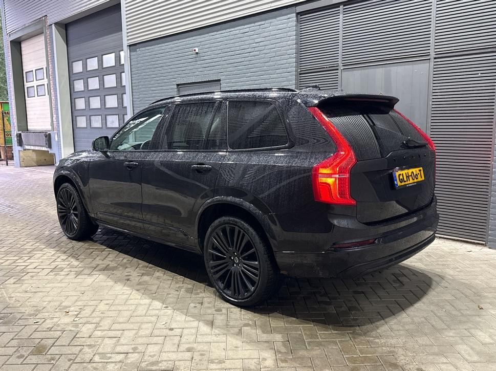 Volvo XC90 T8 Ultimate Dark | Bowers&Wilkins | Massage+Ventilatie | Panoramadak | 360° Camera | Head-Up | BLIS | 22 Inch