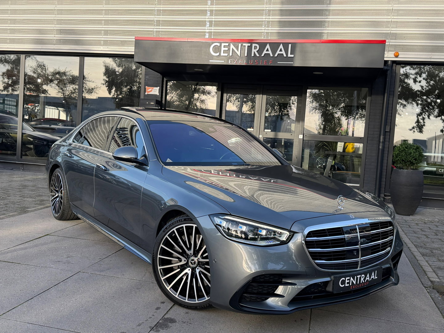 Mercedes-Benz S-Klasse 500 4MATIC Lang AMG Line Pano|Massage|Burmester|Memory|Carplay